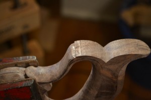 Notch or clip defined.