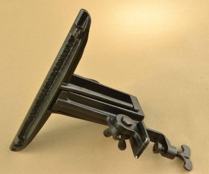 Back view of Disston 3D (sometimes called D3) saw vise. The pivoting mechanism is clearly visible in this view.