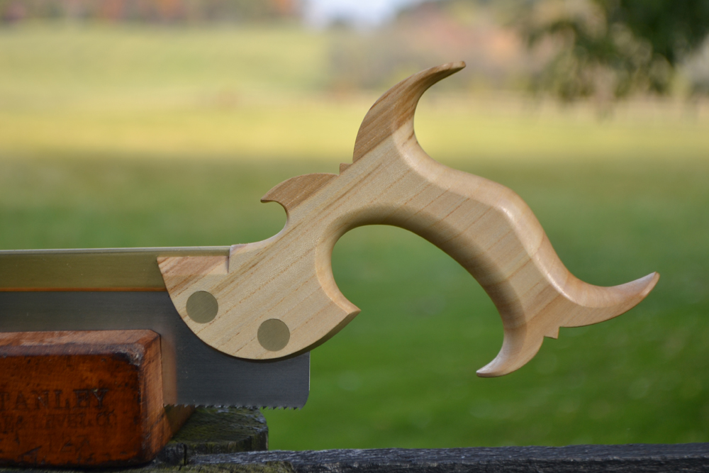 Front view of 9 inch dovetail saw in quartersawn elm