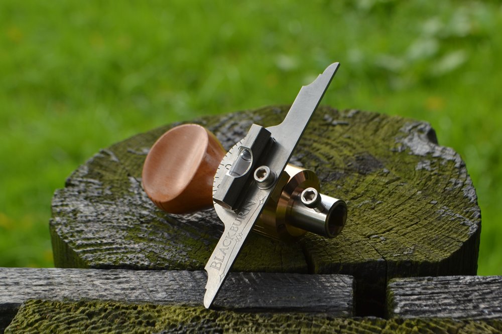 RakeMaker II picture with apple handle