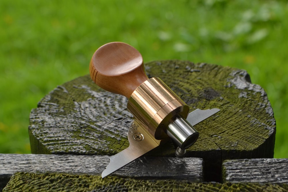 RakeMaker II picture with apple handle