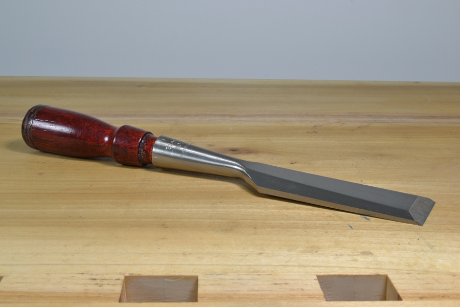 Stanley 750 1 1/2" chisels in box - nearly mint