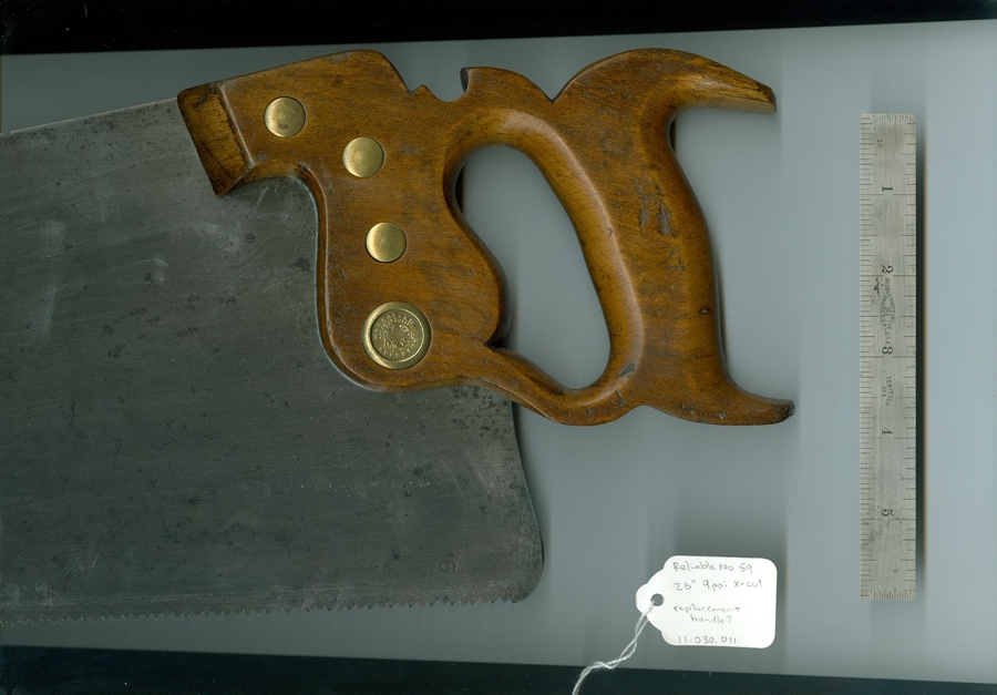 Sheffield Saw Works No. 59 26" 9 ppi cross-cut saw handle scan