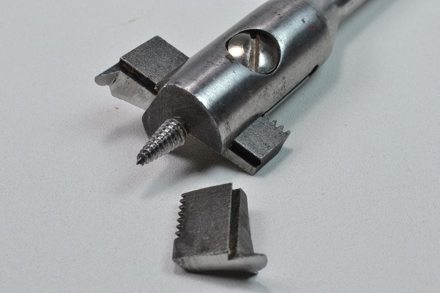 Irwin Micro-Dial No. 22 adjustable auger bit